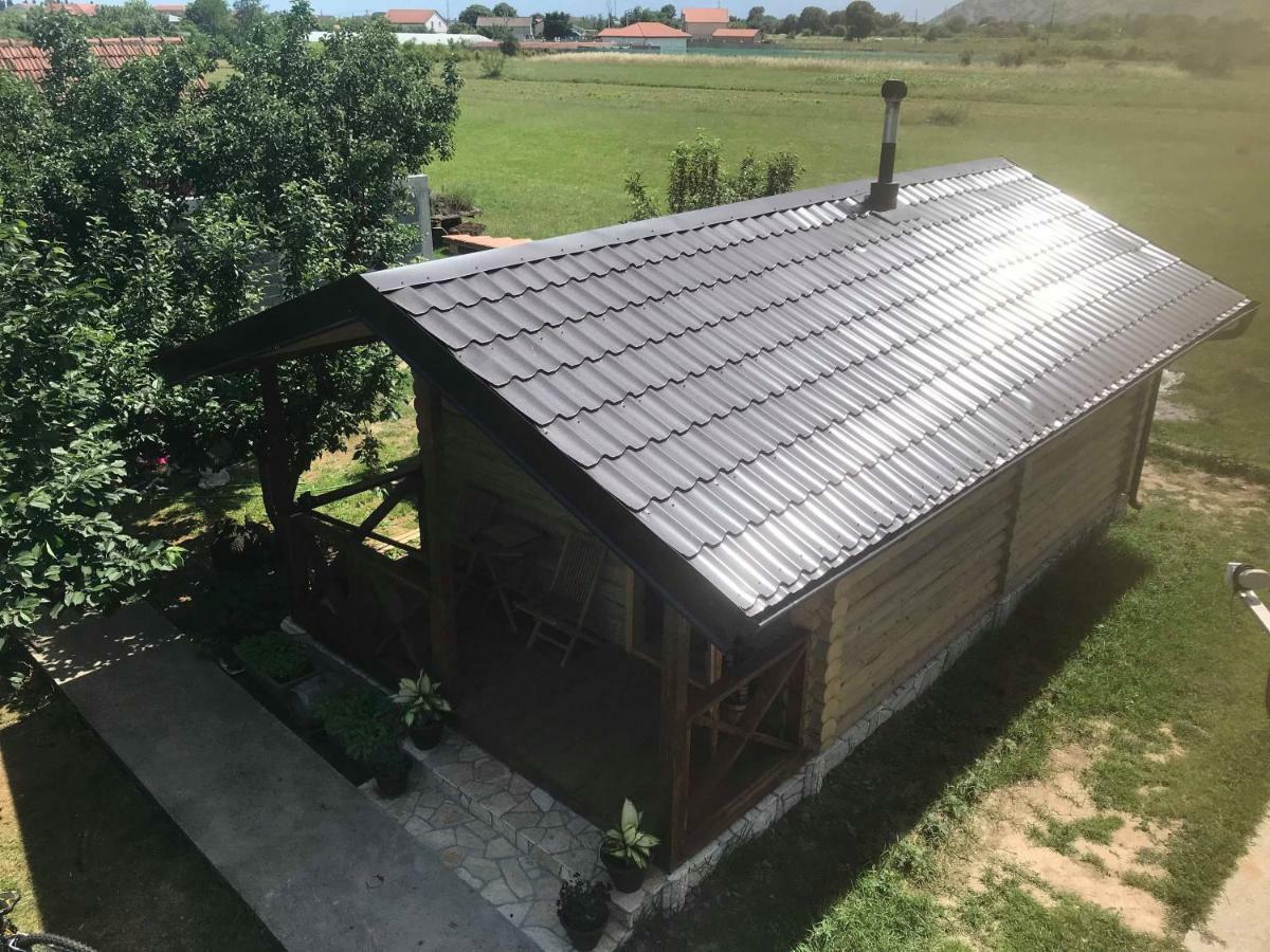 Eko Apartmani Krackovic Golubovci Ngoại thất bức ảnh